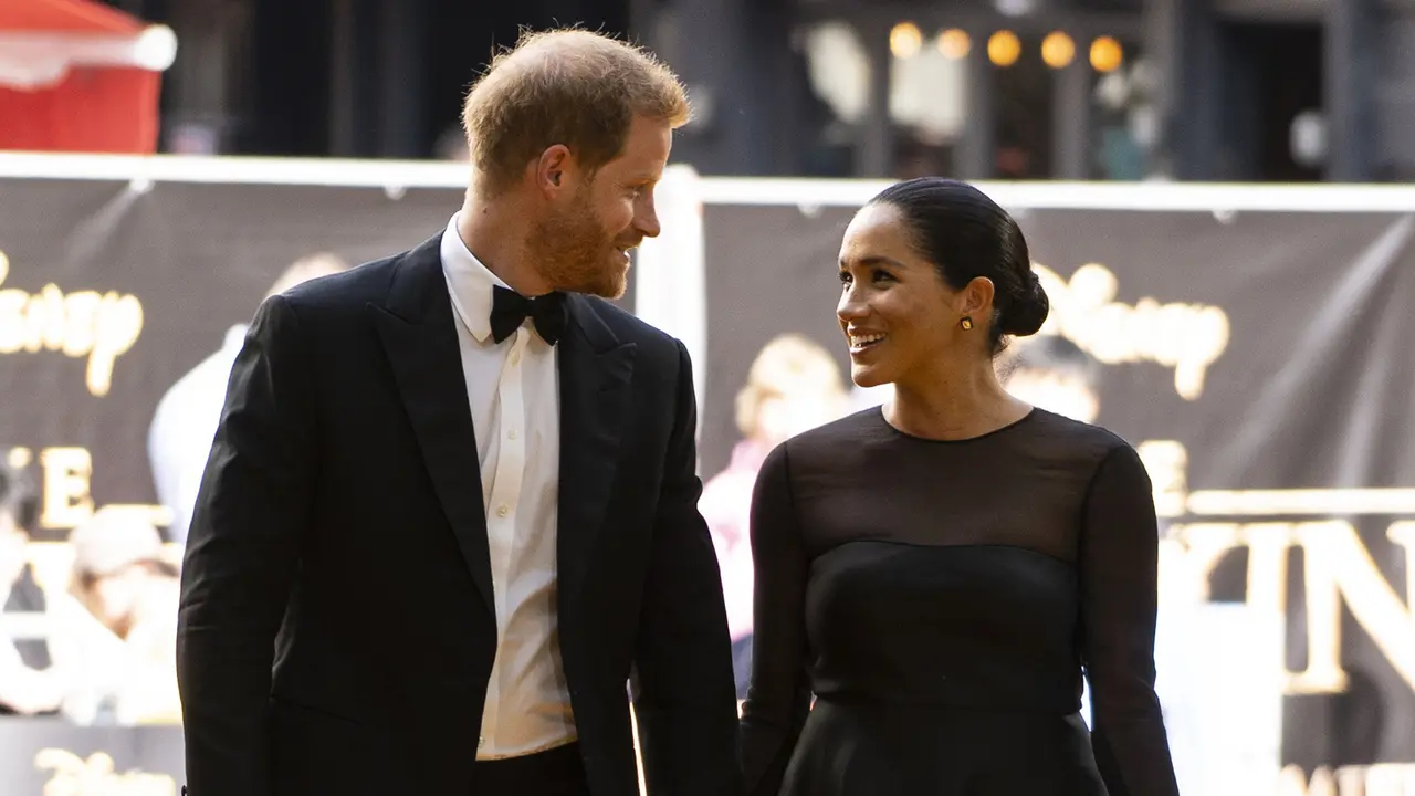 Cantiknya Meghan Markle di Premier The Lion King