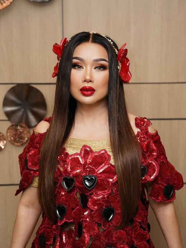 10 Model Rambut Panjang Lurus Ala Titi DJ, Inspirasi Gaya Elegan dan ...