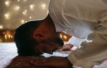 Tata Cara Sholat Tahajud Lengkap dengan Keutamaannya, Bikin Hati Damai hingga Hidup Lebih Tenang