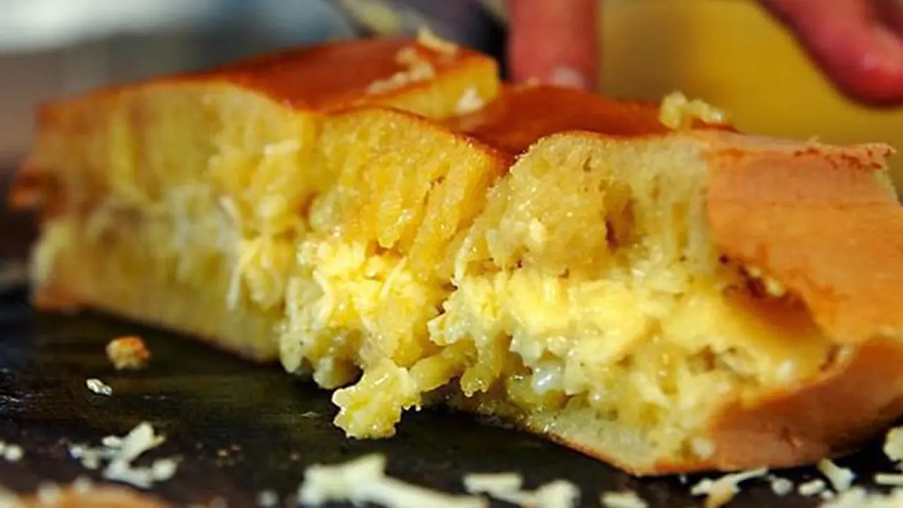 Martabak manis/Copyright Shutterstock