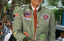 Jelang Debat Capres, Ganjar Pakai Jaket Top Gun, Anies Pamit ke Tetangga