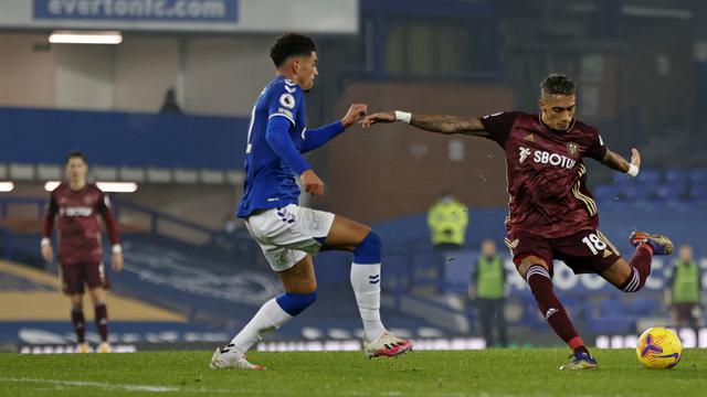 Foto Liga Inggris: Duel 2 Kiper, Raphinha Jadi Pembeda Leeds Pecundangi Everton 1-0