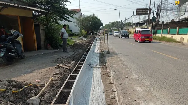 Kementerian PUPR mengantisipasi titik rawan bencana di beberapa ruas jalan nasional Pulau Jawa. Ditjen Bina Marga memfokuskan beberapa ruas, seperti akses Pelabuhan Merak, Pelabuhan Ciwandan, Jalur Pantura, dan penggantian Jembatan Callendar Hamilton.