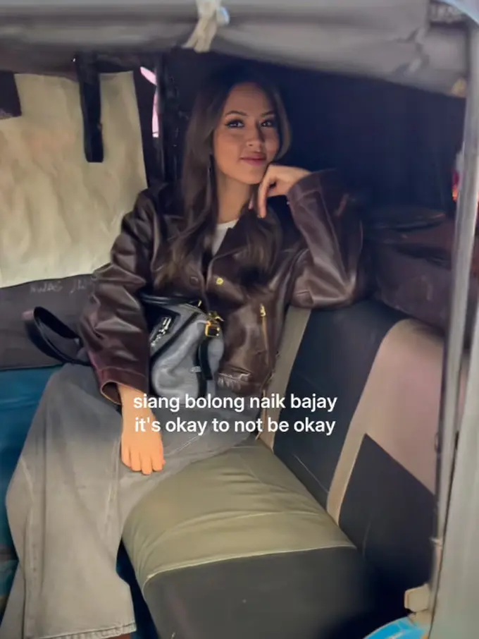 Gaya Skena Raisa Naik Bajaj di Jakarta, Tenteng Tas Branded Seharga Rp75 Jutaan