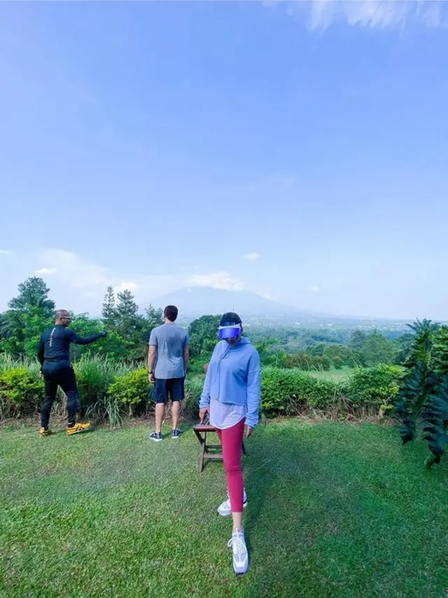 Reino Barack dan Syahrini berada di rumah mewahnya