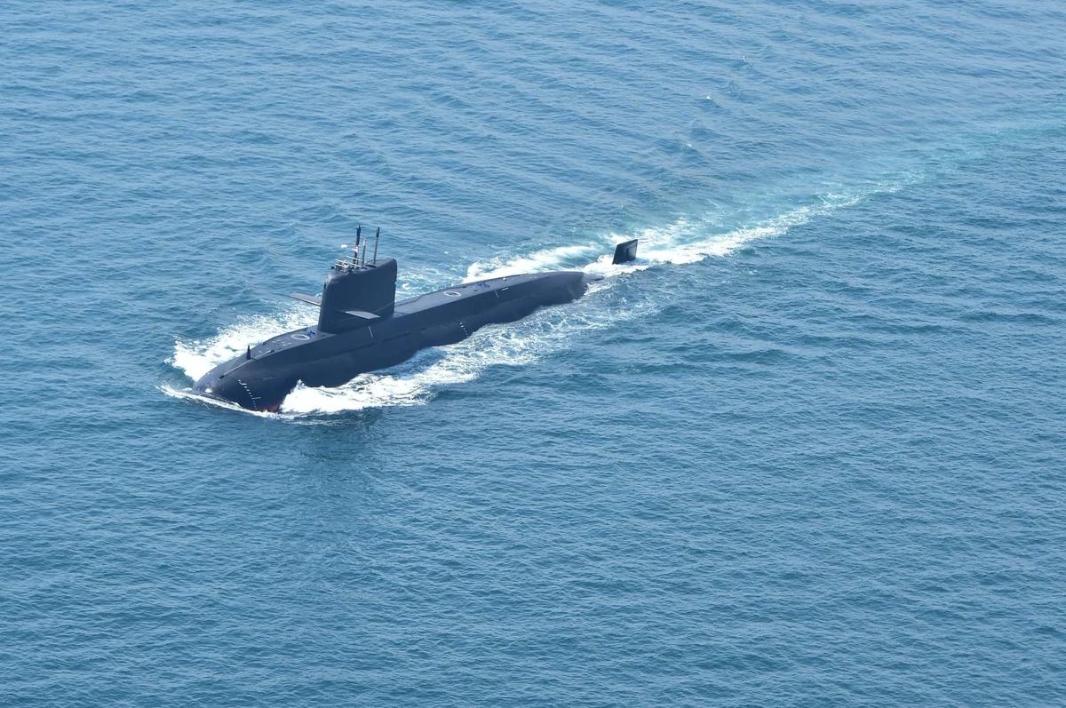 FOTO: TNI AL dan Pakistan Navy Gelar Latihan Tempur Bersama di Laut Jawa