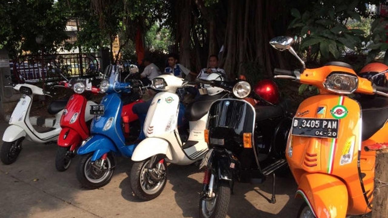 Keseruan keliling Jakarta bersama komunitas Vespa
