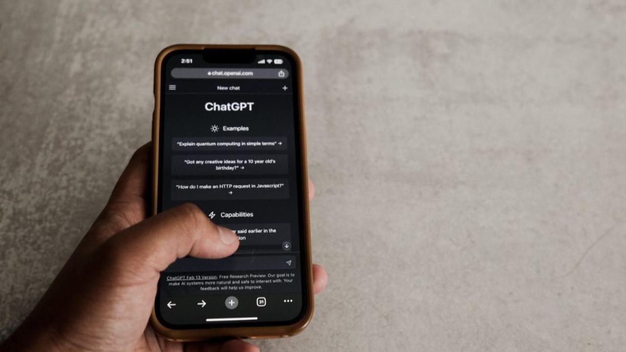 Pengguna ChatGPT Bisa Tahu Harga Tiket Hingga Minta Playlist Lagu dari Spotify
