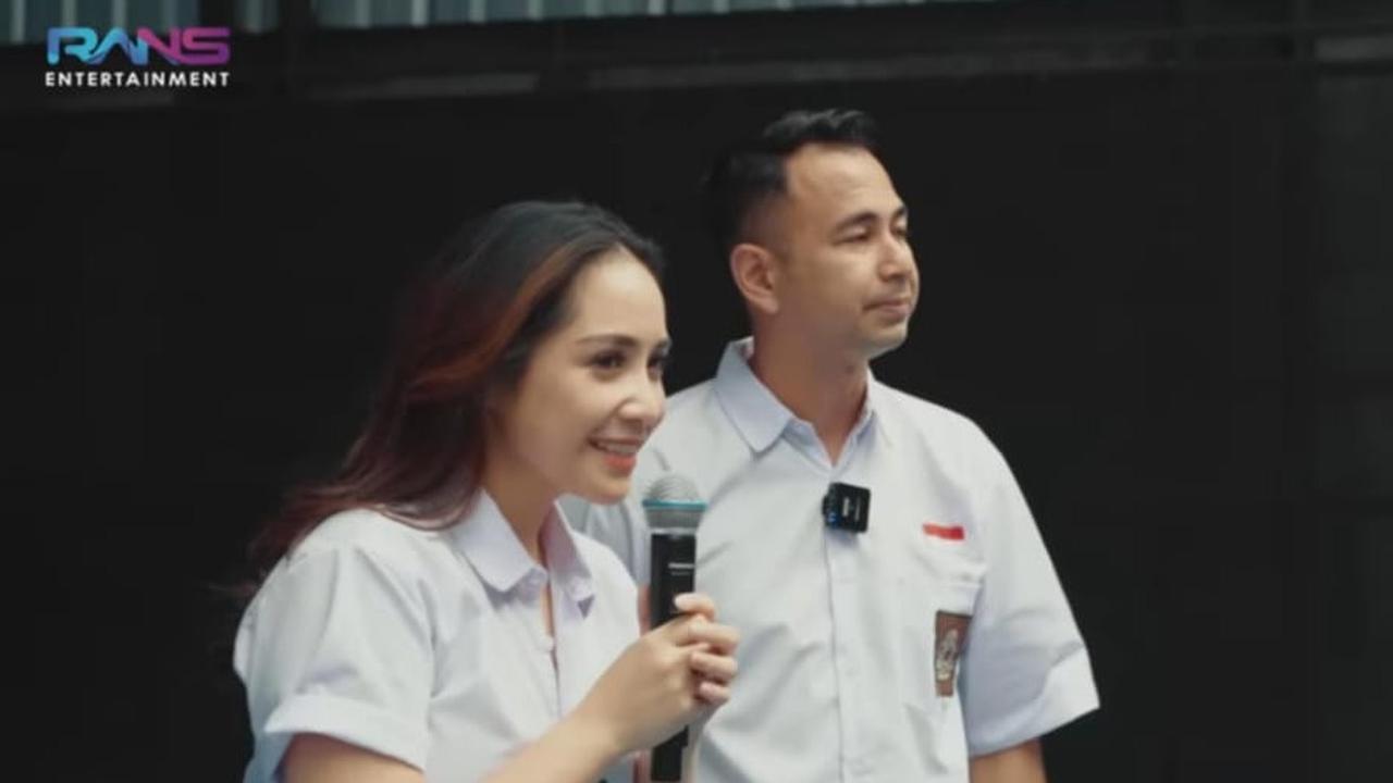 Potret Kejutan Ultah Raffi Ahmad & Nagita Slavina, Seru Banget Semuanya Kompak Pakai Seragam SMA