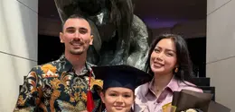 Jessica Iskandar saat Hadir di Wisuda El Barack yang Telah Lulus SD. [@inijedar]