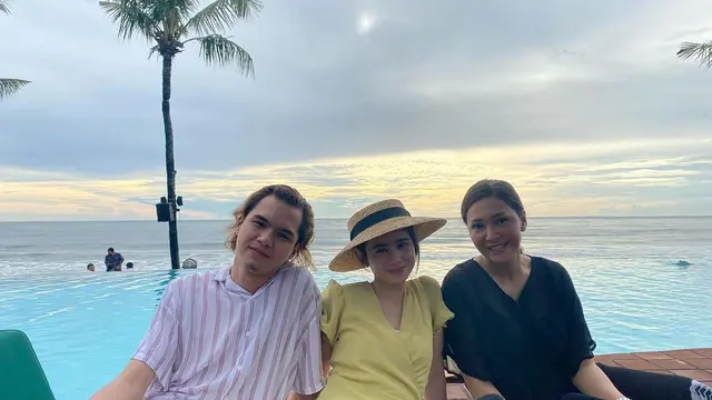Maia Estianty liburan bareng keluarga di Bali (Foto: Instagram/@tissabiani)