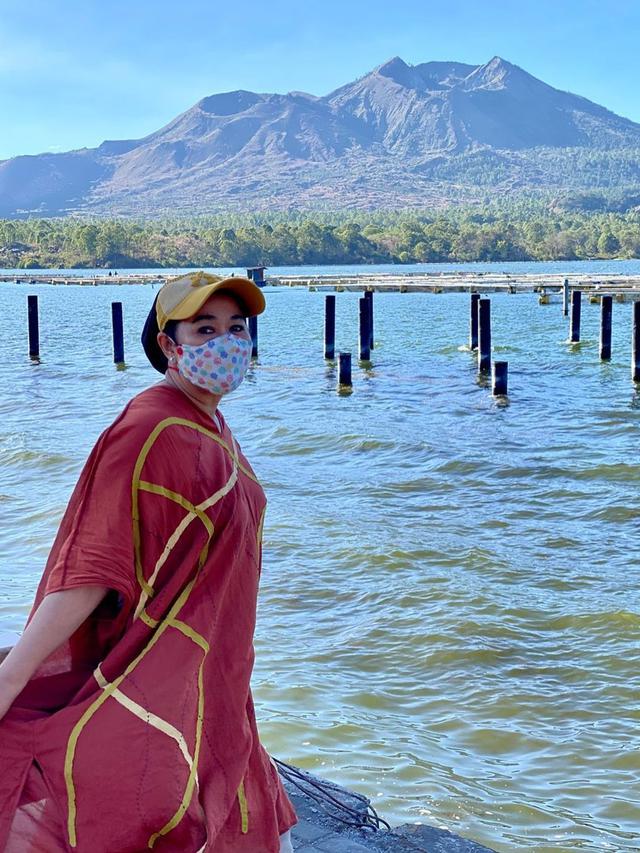 7 Potret Terbaru Jenny Rachman Aktris Senior yang Kini Tekuni Dunia YouTuber