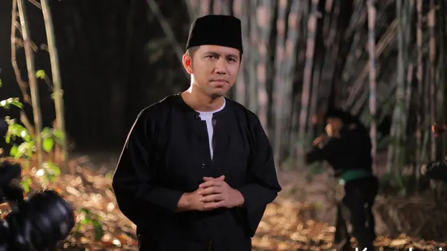 Emil Dardak Jadi Ustaz dan Guru Silat di Film ‘The Santri’