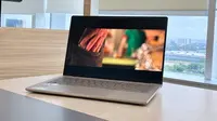 ASUS Zenbook A14 OLED (UX3407NA) 2026, Laptop Ultra Ringan 980 Gram dengan Snapdragon® X2 Elite 18-Core