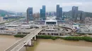 Foto dari udara pada 18 Agustus 2020 ini menunjukkan Pelabuhan Hengqin. Pelabuhan baru untuk memfasilitasi perjalanan antara Makau dan Zhuhai, Provinsi Guangdong, China selatan, ini resmi beroperasi pada Selasa (18/8). (Xinhua/Cheong Kam Ka)