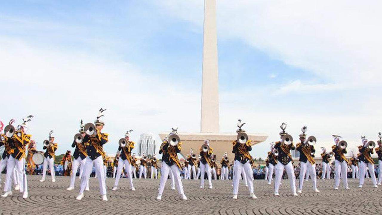 265 Personil Drum Corps Gita Jaya Wiratam Meriahkan HUT Korpri 46