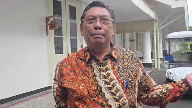 Komisi I DPR RI Utut Adianto usai bertemu Presiden Prabowo di Kompleks Istana Kepresidenan Jakarta, Rabu (19/3/2025).