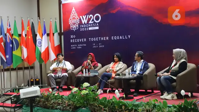 Press Conference Pembukaan W20 Summit di Toba