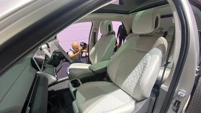 Batik Kawung Diaplikasikan Pada Mobil Hyundai IONIQ 5, dok. Pribadi