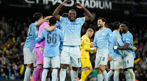 Para pemain Manchester City merayakannya di penghujung pertandingan Piala Liga Inggris antara Manchester City melawan Brighton and Hove Albion di Manchester, Inggris, Kamis (29-10-2026) dini hari WIB. (AP Photo/Dave Thompson)