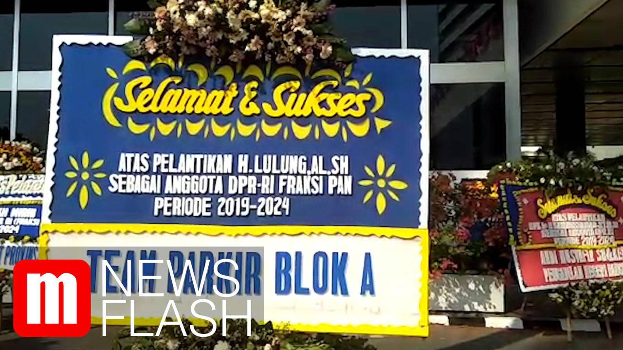 VIDEO: Haji Lulung Kebanjiran Karangan Bunga Dari Pedagang Tanah Abang