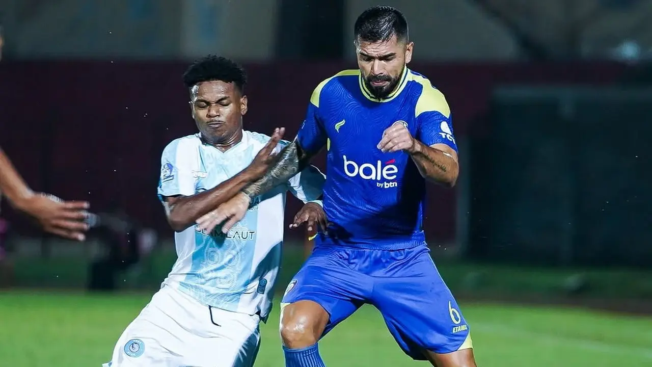 Arema FC, Julian Guevara