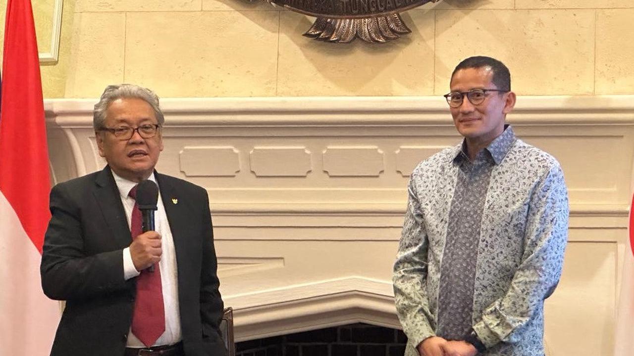 Menparekraf RI Sandiaga Uno dan Dubes RI untuk Jepang Heri Akhmadi dalam pertemuan dengan perwakilan diaspora Indonesia di Jepang, di Wisma Duta, pada Senin (4/3/2024).