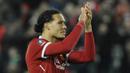 Bek - Virgil van Dijk (Belanda) pindah dari Southampton ke Liverpool dengan harga 75 juta poundsterling. (AP/Rui Vieira)