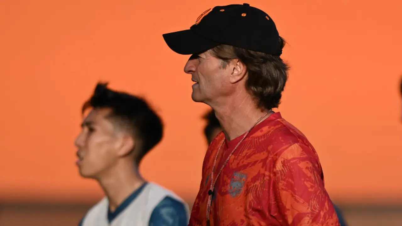 Pelatih Borneo FC Samarinda, Pieter Huistra