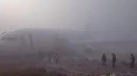 Bandara Berselimut Kabut, Pesawat Turki Tergelincir ke Rumput
