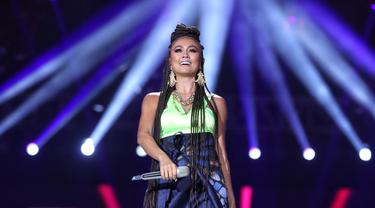 Agnez Mo Kembali Bersinar Lewat Single Terbaru Diamonds News Entertainment Fimela Com