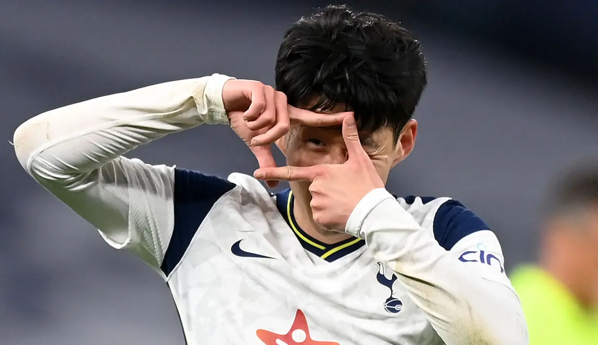 Son Heung-Min merupakan pesepak bola berkewarganegaraan Korea Selatan. Ia bergabung dengan Tottenham Hotspur pada 2015 lalu dengan seharga 30 juta euro. (Foto: AFP/Pool/Shaun Botterill)