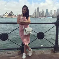 Bukan Ayu Ting Ting sepertinya kalau tidak menuai sensasi, bahkan banyak warga net yang menjadikannya sebagai sasaran empuk untuk dikomentari. Bahkan dengan komentar yang pedas. (Instagram/ayutingting92)