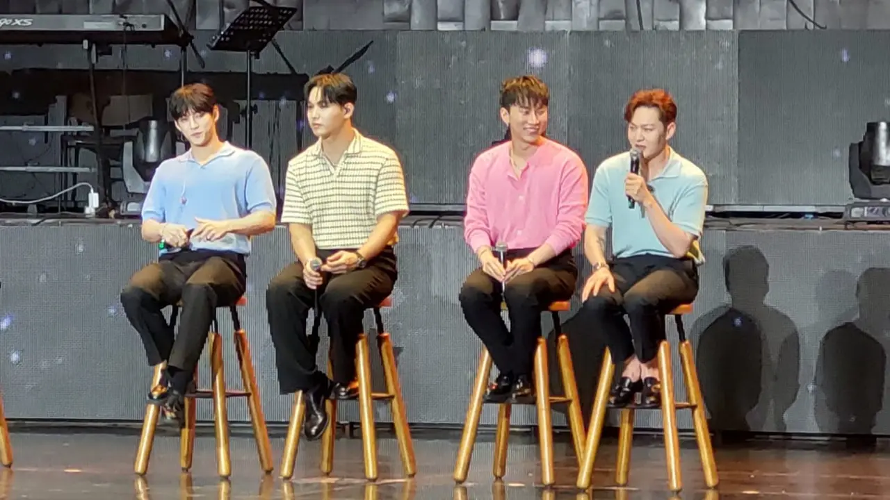 BTOB (Foto: Rita Ayunigtyas)