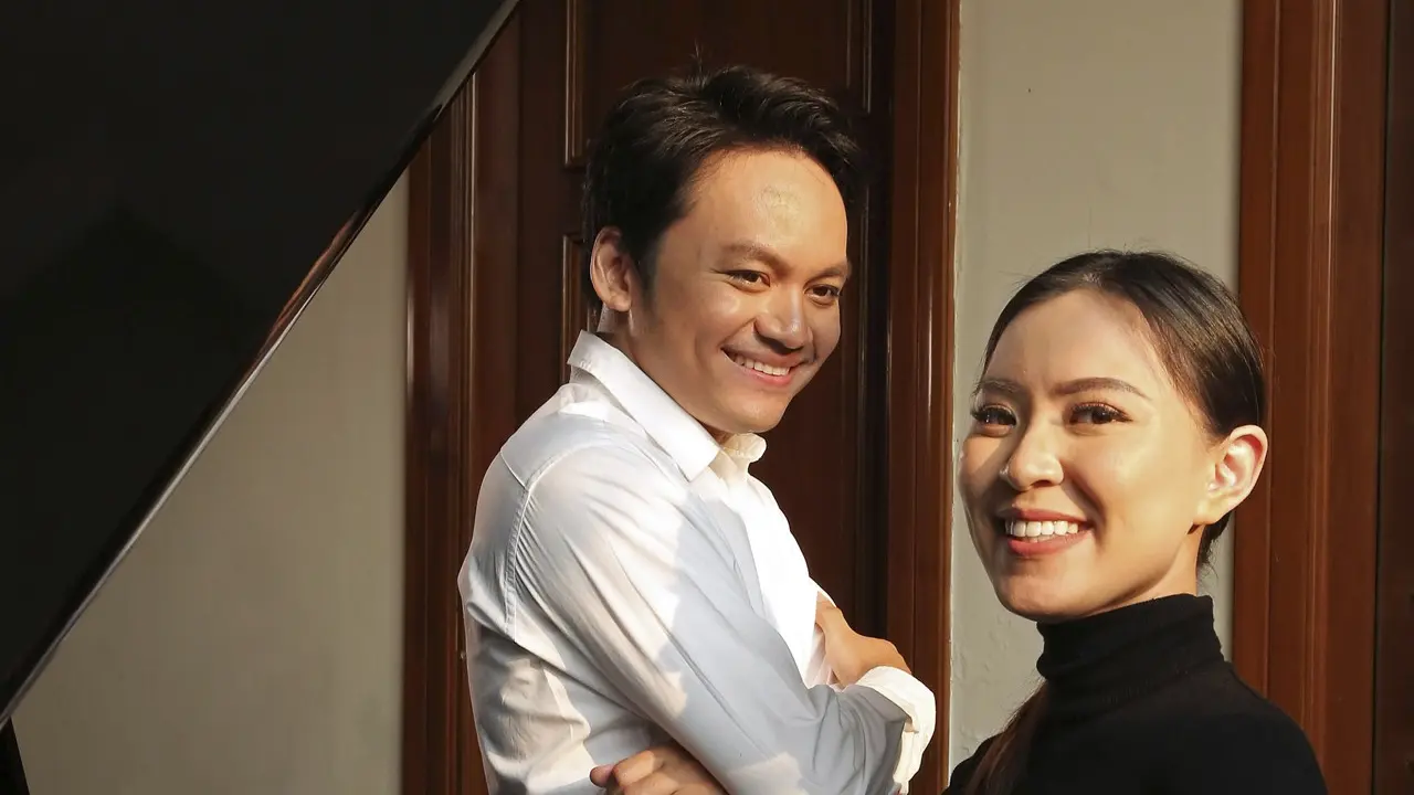 Fimela Famestory Calvin Jeremy adan Novia Santoso.