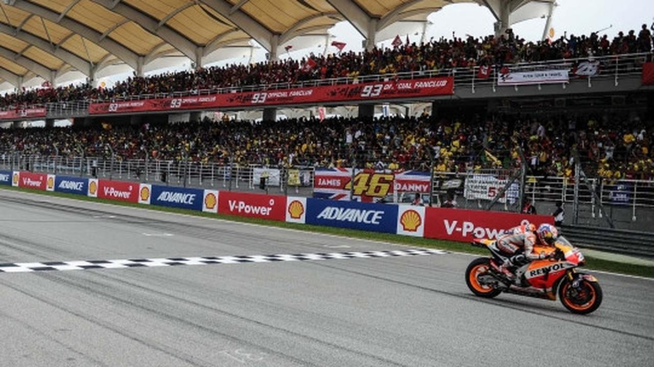 Dani Pedrosa melesat di posisi terdepan MotoGP Malaysia 2015