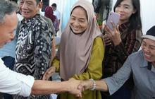Kunjungi Keluarga Korban Mei 98, Wamen HAM Bahas Penanganan Era Jokowi