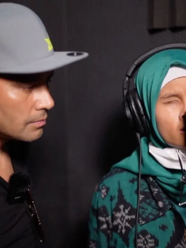 Judika mempersiapkan single duet bersama Nurlela, seorang disabilitas netra yang memiliki suara emas (https://www.instagram.com/p/CamoHhlpXc8/)