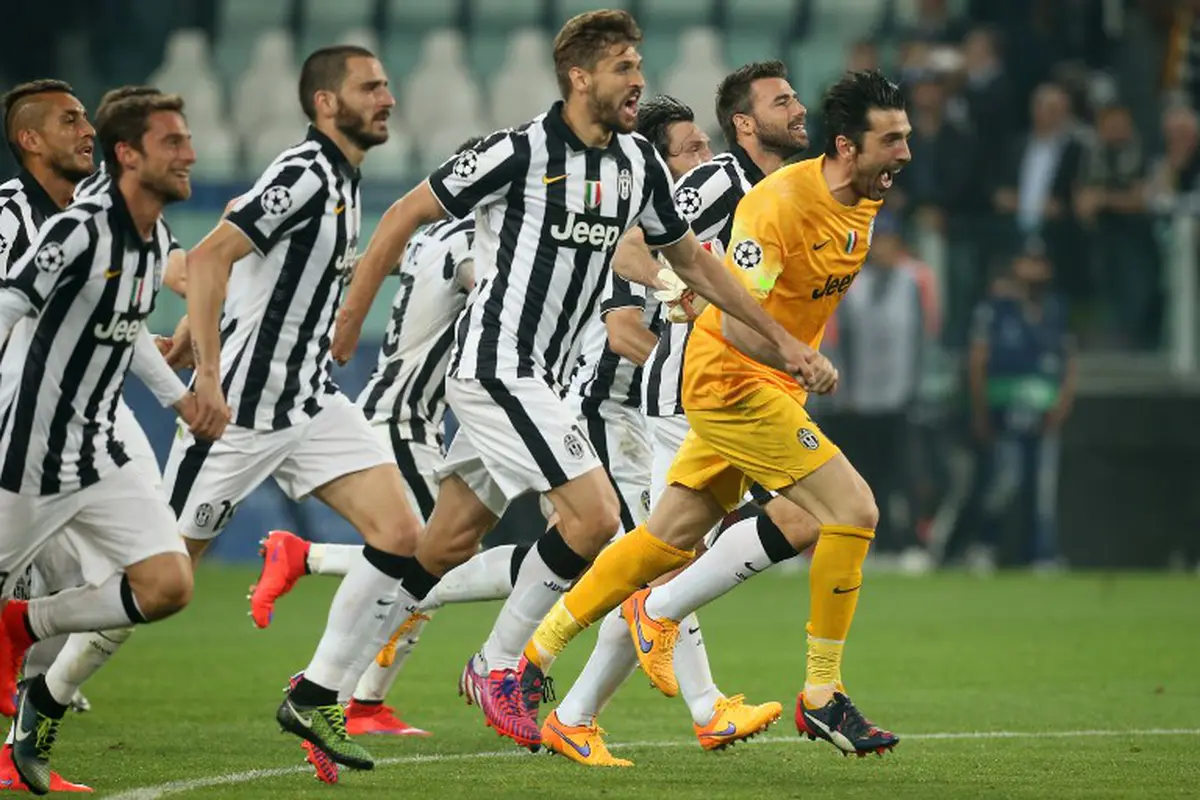 Buffon cs rayakan kemenangan atas Real Madrid (MARCO BERTORELLO / AFP)