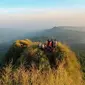 Gunung Batu Gonggol. (Dok: IG @novianto.arie&nbsp;&nbsp;https://www.instagram.com/p/CCD2QxUHwwW/?igsh=eGprZTNxaDFmeW83)