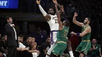 LeBron James membantu Lakers mengalahkan Celtics (AP)