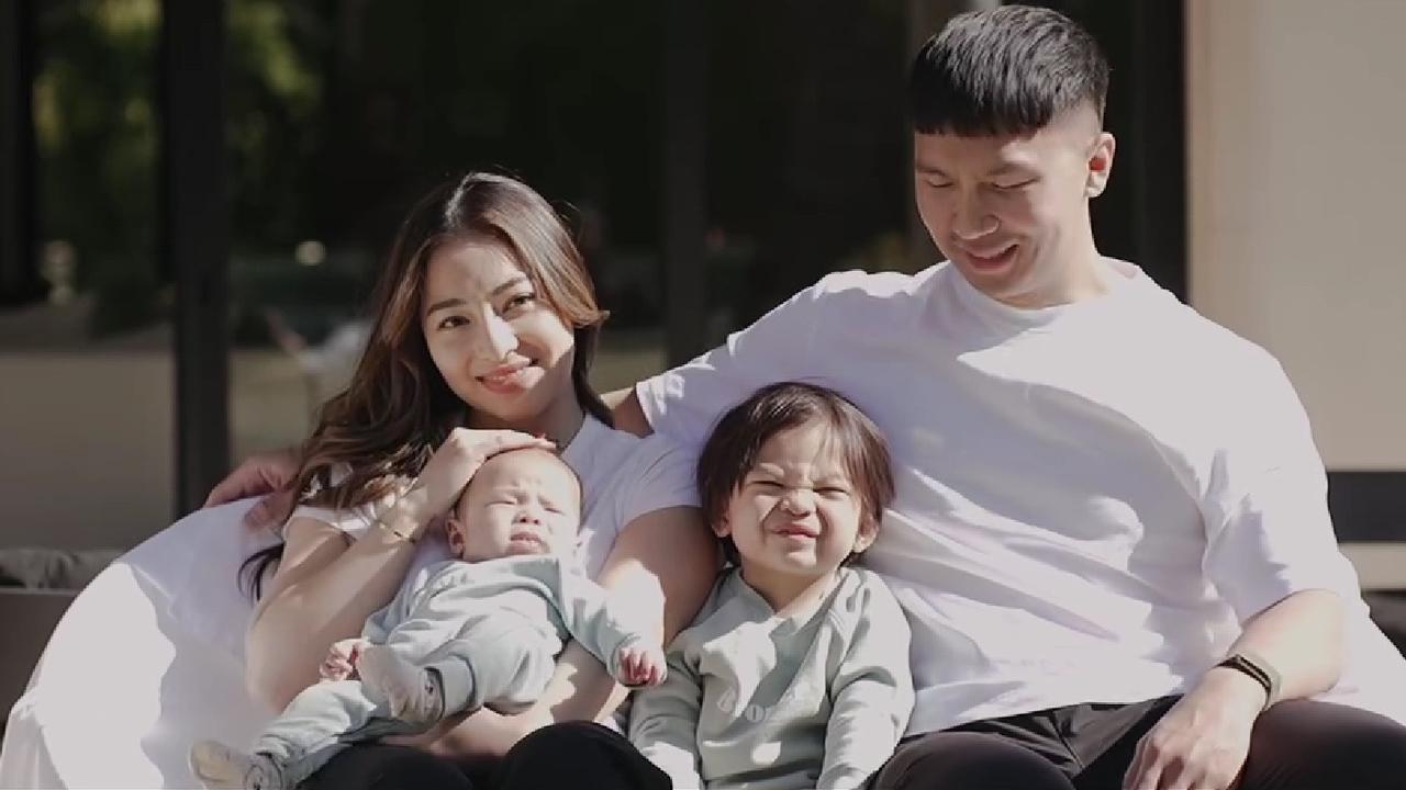Nikita Willy Bagikan Momen Hangat Bersama Keluarga Kecilnya di Amerika Serikat, Momen Baby Issa dan Nael Bikin Gemas