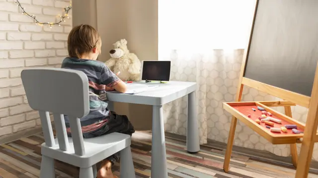 Ilustrasi bersama anak