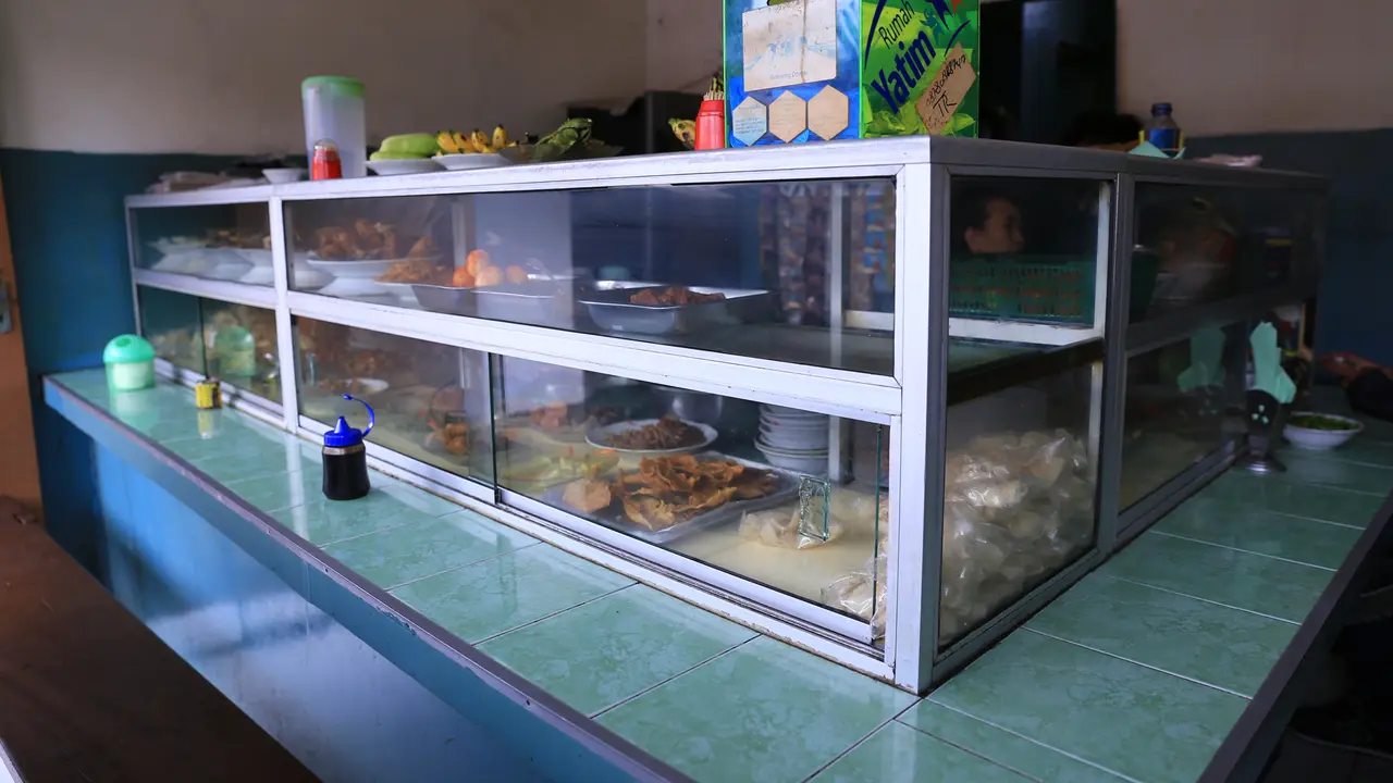 [Bintang] Warung Nasi dimana Irwan Yusuf (Ayahanda Marshanda) Makan