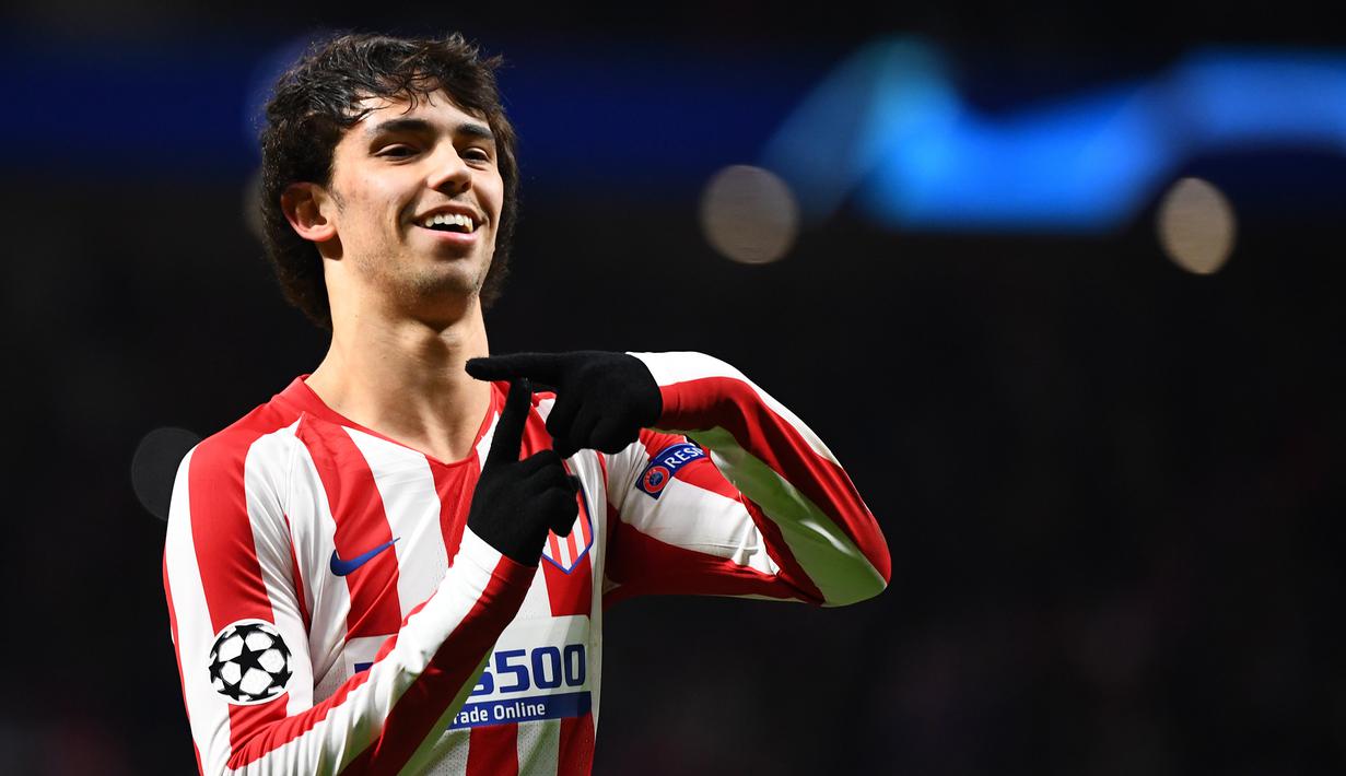Meski belum menunjukan performa terbaiknya bersama Atletico, Felix tercatat telah menyumbangkan 4 gol dan satu assist dari 20 laganya bersama skuat Los Rojiblancos di musim ini. (AFP/Gabriel Bouys)