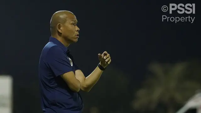 Nova Arianto ketika bertugas sebagai pelatih Timnas Indonesia U-17 (c) Media PSSI