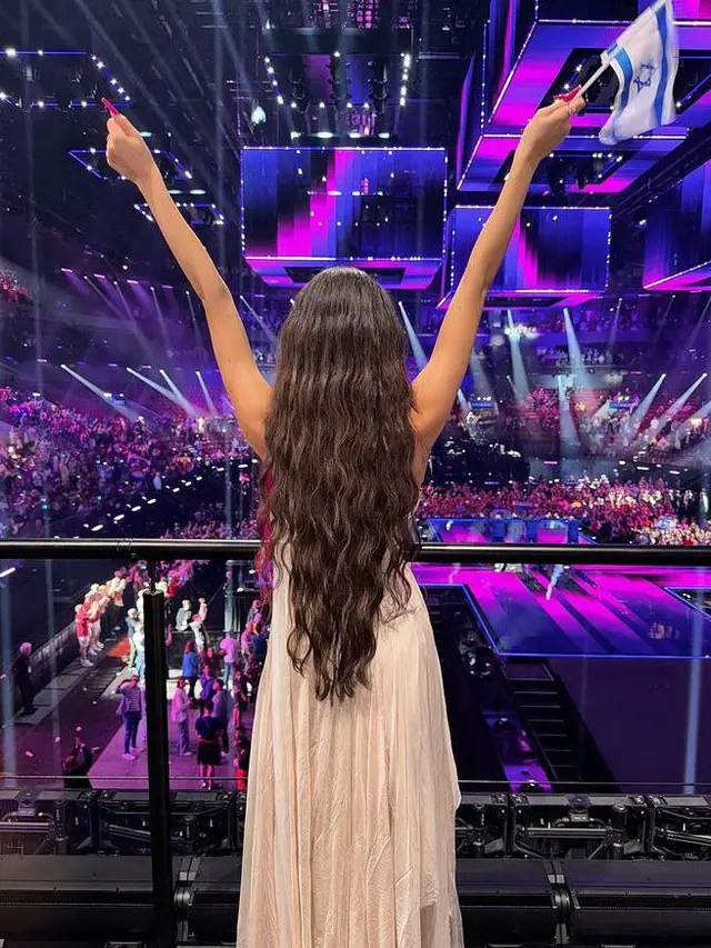 Potret Eden Golen di acara Eurovision