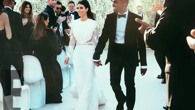 Ini dia Foto Eksklusif dari Pernikahan Kimye