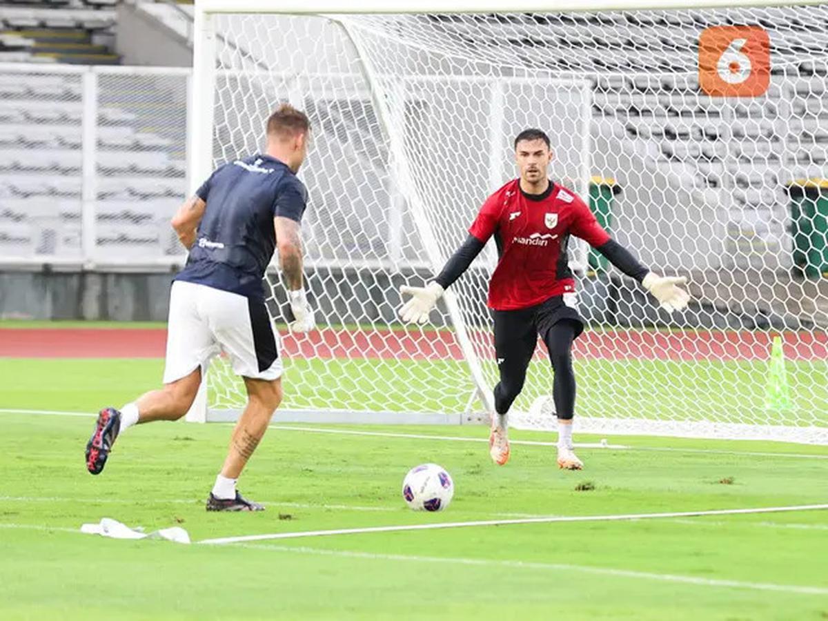 Emil Audero Mulyadi Terpukau dengan Aura SUGBK, Potensi Debut Melawan China: Atmosfernya Gila!