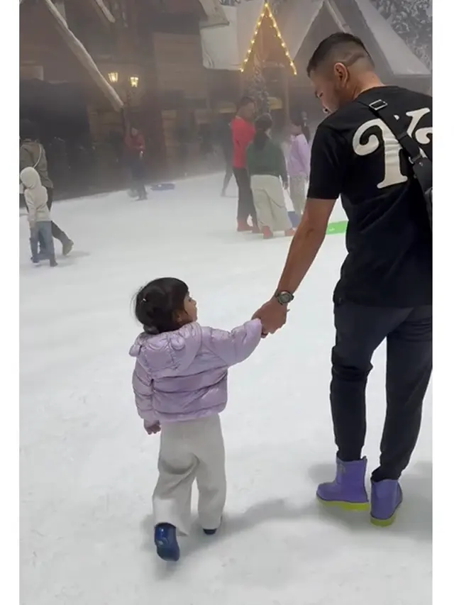 6 Potret Irish Bella Ajak Empat Anaknya Main di Snow World, Akhirnya Kumpul Bareng
